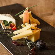 Alpine breakfast and cheese tastings: Hotel Elisabeth Kirchberg
