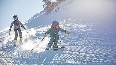 Skifahren beim Familienurlaub in Tirol: Hotel Elisabeth