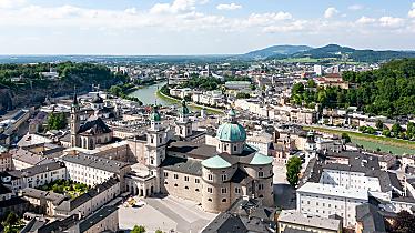 Stadt, Land, Fluss.